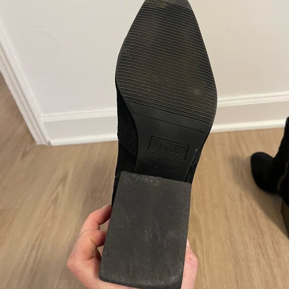 Blondo Waterproof Black Suede Bootie - 9 - Picture 8 of 8